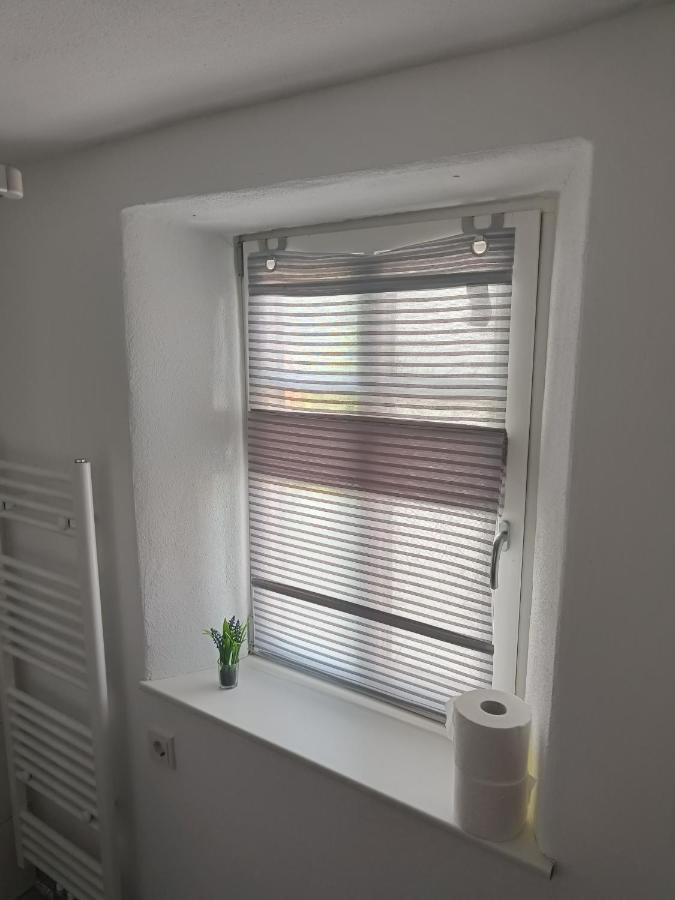 Apartments & Moeblierte Zimmer In Kahl Am Main, Kontaktloser Self Check-In, W-Lan, Schreibtisch, Duschbad, Kuechenzeile, Pkw-Plaetze Kahl am Main Exterior foto