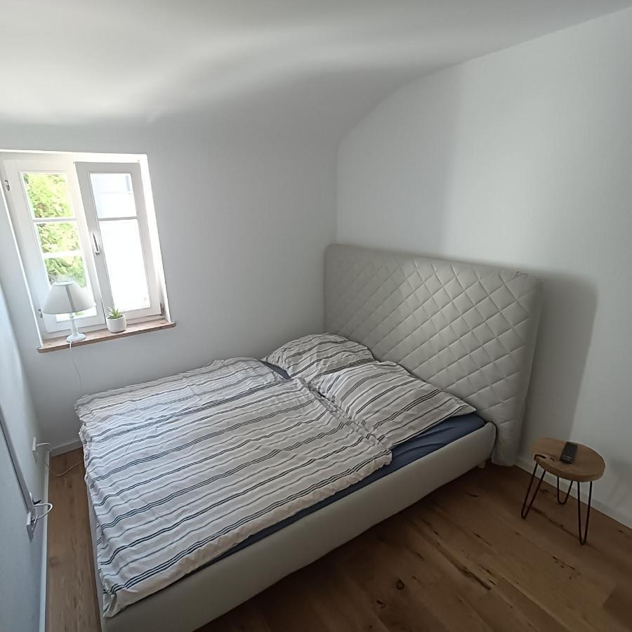Apartments & Moeblierte Zimmer In Kahl Am Main, Kontaktloser Self Check-In, W-Lan, Schreibtisch, Duschbad, Kuechenzeile, Pkw-Plaetze Kahl am Main Exterior foto