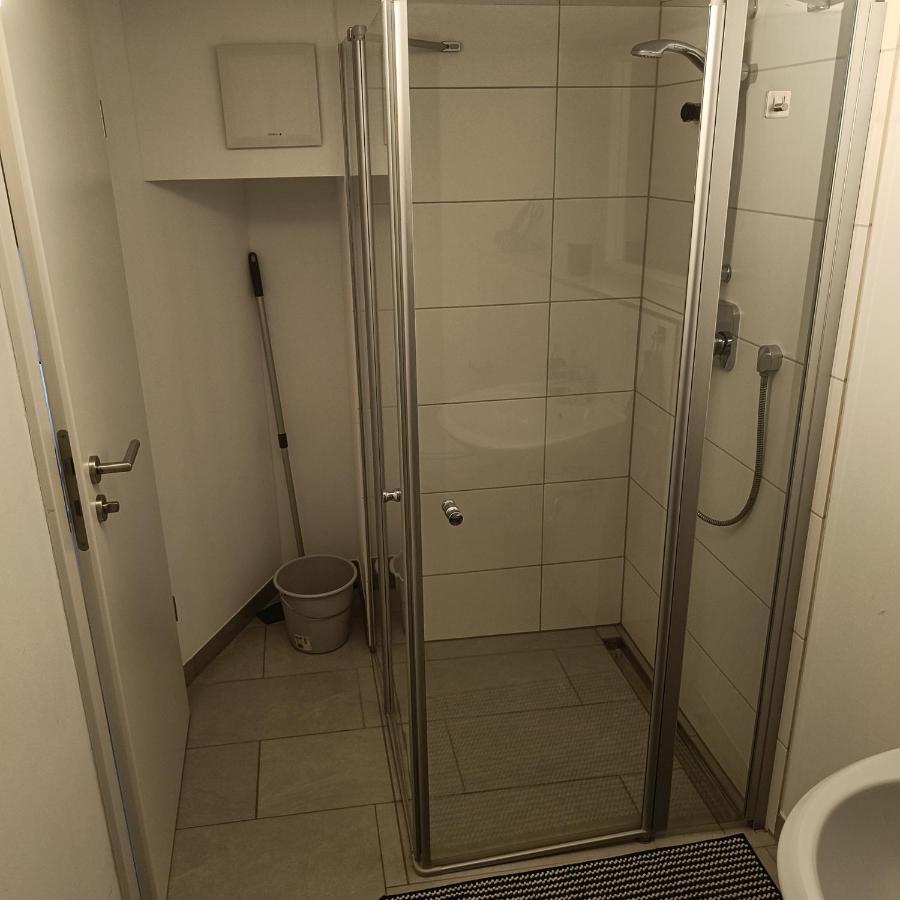 Apartments & Moeblierte Zimmer In Kahl Am Main, Kontaktloser Self Check-In, W-Lan, Schreibtisch, Duschbad, Kuechenzeile, Pkw-Plaetze Kahl am Main Exterior foto
