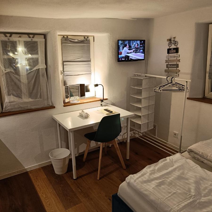 Apartments & Moeblierte Zimmer In Kahl Am Main, Kontaktloser Self Check-In, W-Lan, Schreibtisch, Duschbad, Kuechenzeile, Pkw-Plaetze Kahl am Main Exterior foto