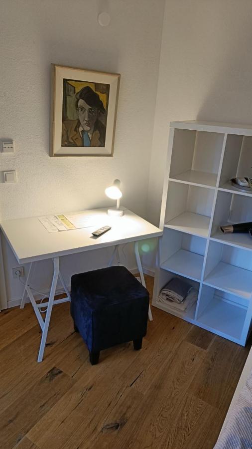 Apartments & Moeblierte Zimmer In Kahl Am Main, Kontaktloser Self Check-In, W-Lan, Schreibtisch, Duschbad, Kuechenzeile, Pkw-Plaetze Kahl am Main Exterior foto
